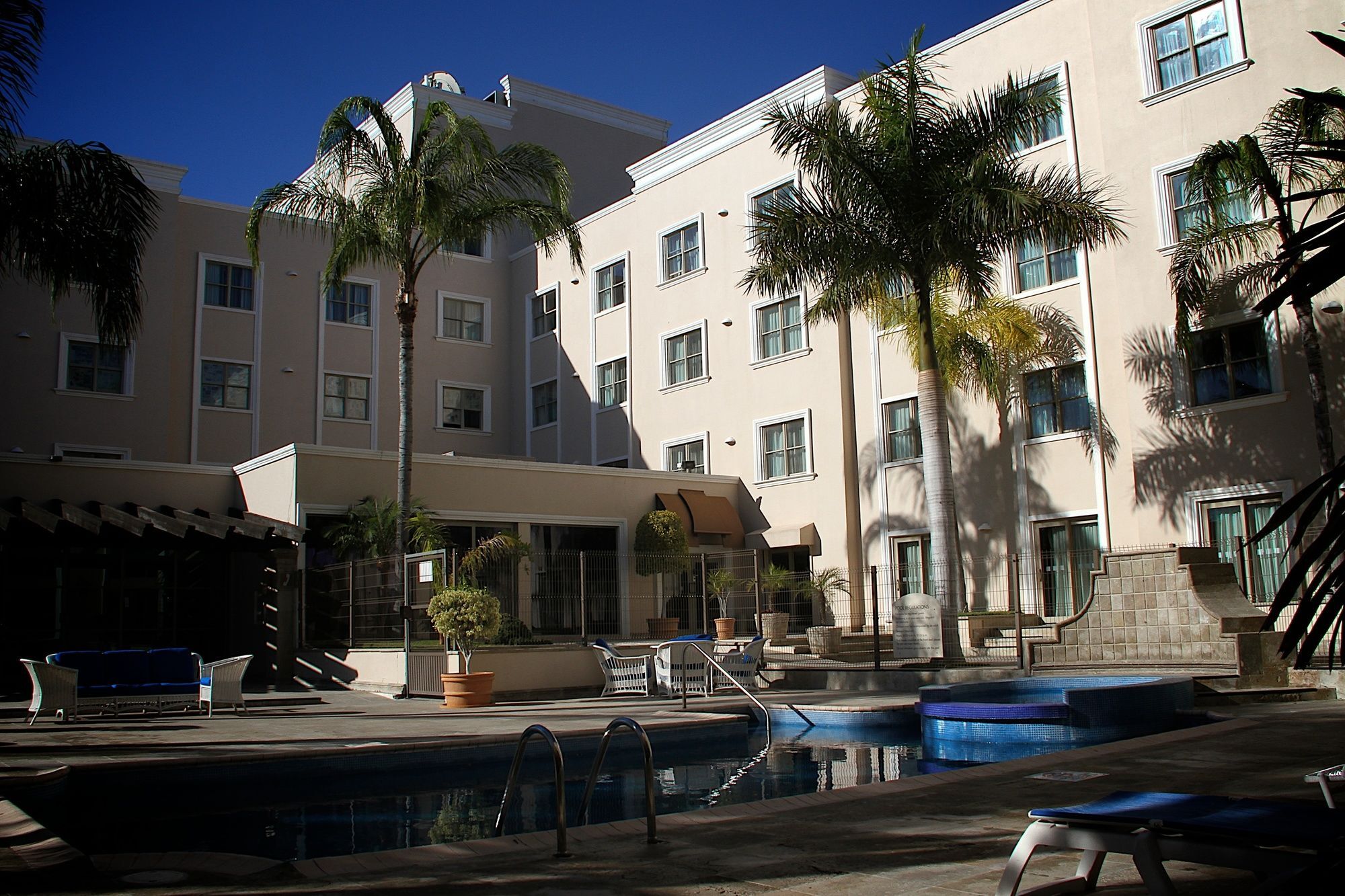 Holiday Inn Reynosa Zona Dorada Εξωτερικό φωτογραφία